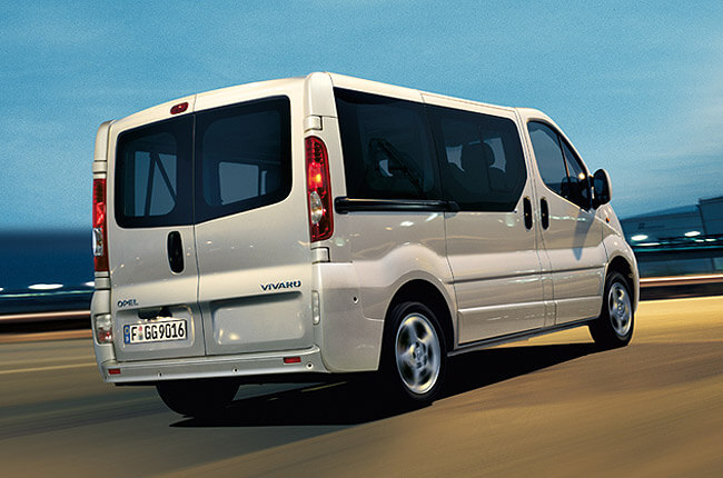 Opel Vivaro *9 Seats*